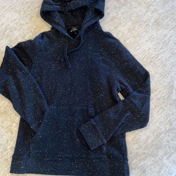 Vince Black Hoodie - Picture 5 of 6